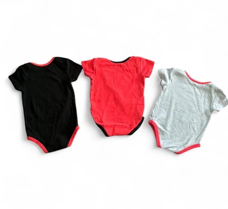 Detroit Red Wings 3 Piece Bundle Of Bodysuits 18m Vintage Well Made Official NHL - Image 2 of 4