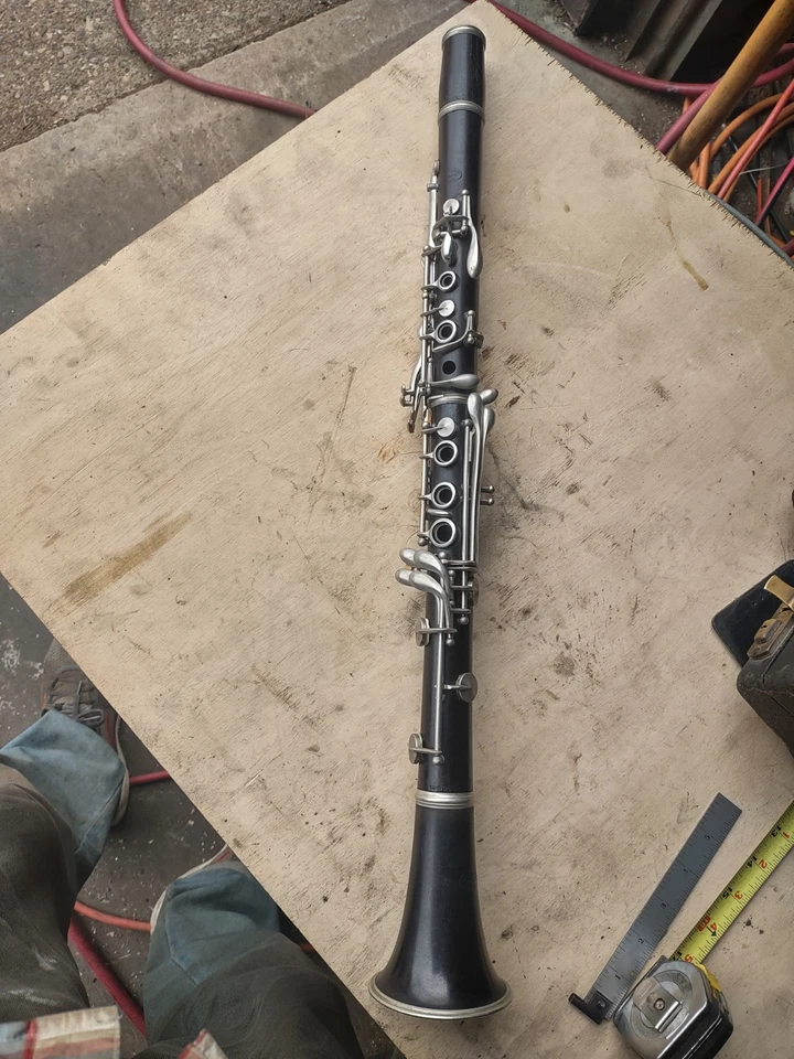 Clarinete de madera CG Conn 424N Prof  Foto 4 de 4