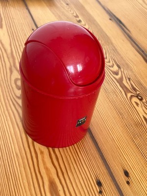 Flic Flac - Kleiner roter Mülleimer mit Swingdeckel für Bad, Küche etc.