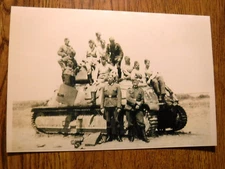 ONE BLACK & WHITE WORLD WAR II PICTURE MEMBERS OF THE 42ND. ON FRENCH TANK (11)