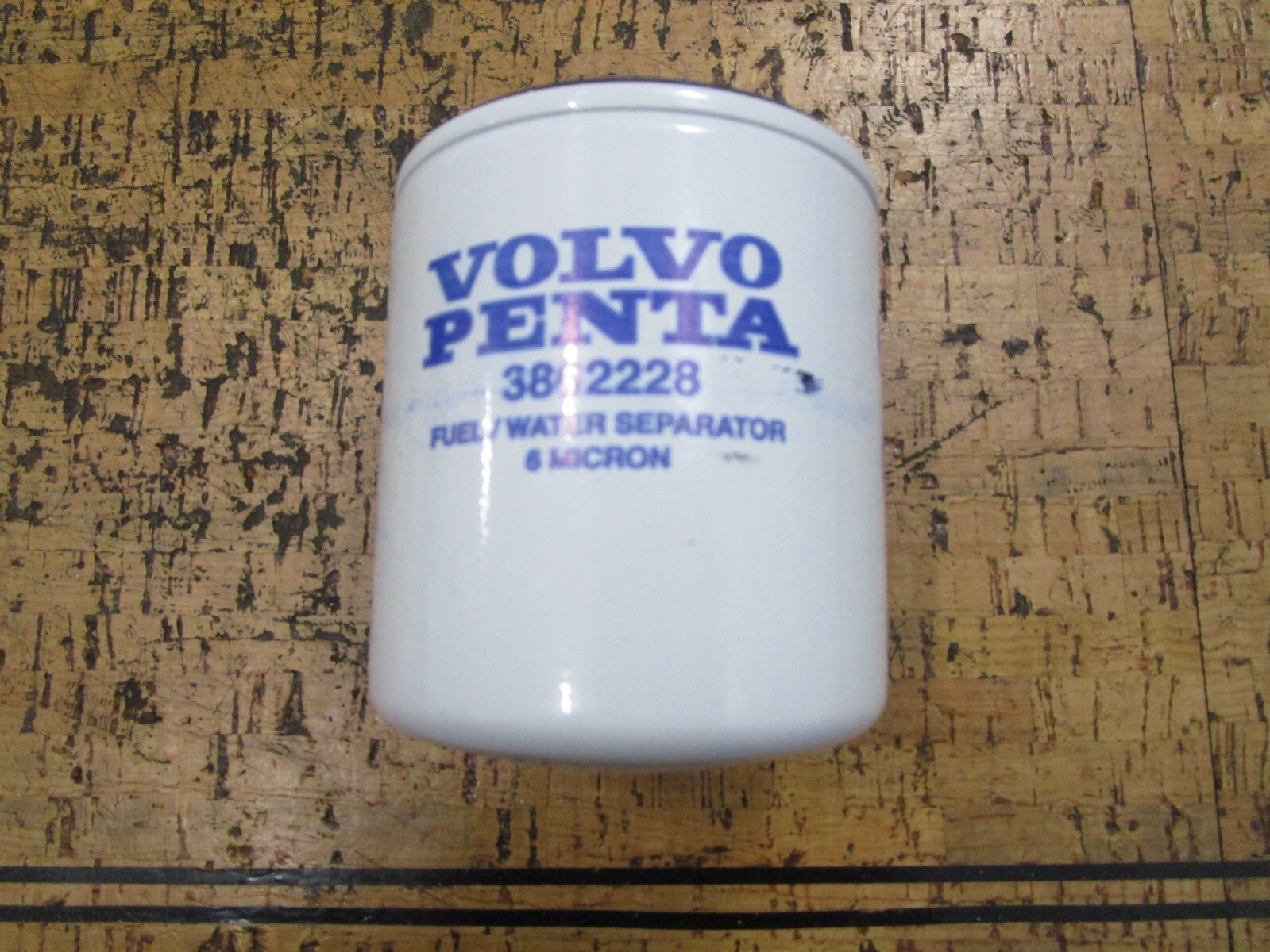 VOLVO 3862228 - Fuel filter cross reference