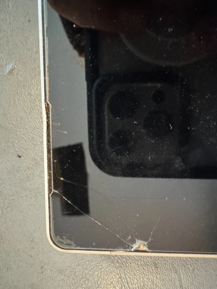 Vintage Microsoft Surface 3 Tablet 10.8" 128GB SSD 4GB RAM Intel Untested - Image 2 of 4