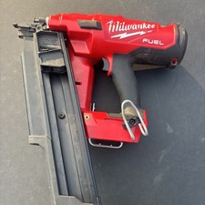 Milwaukee 2744-20 Fuel Brushless 21° Framing Nailer