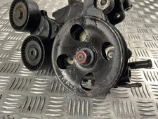 Pompe direction assistée Hyundai TRAJET