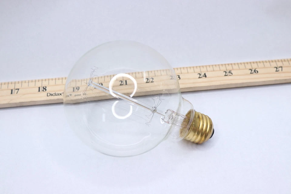 Globe Vintage Edison Vanity Tungsten Filament Light Bulb 60W 245 Lumens 01320 - Image 3 of 4