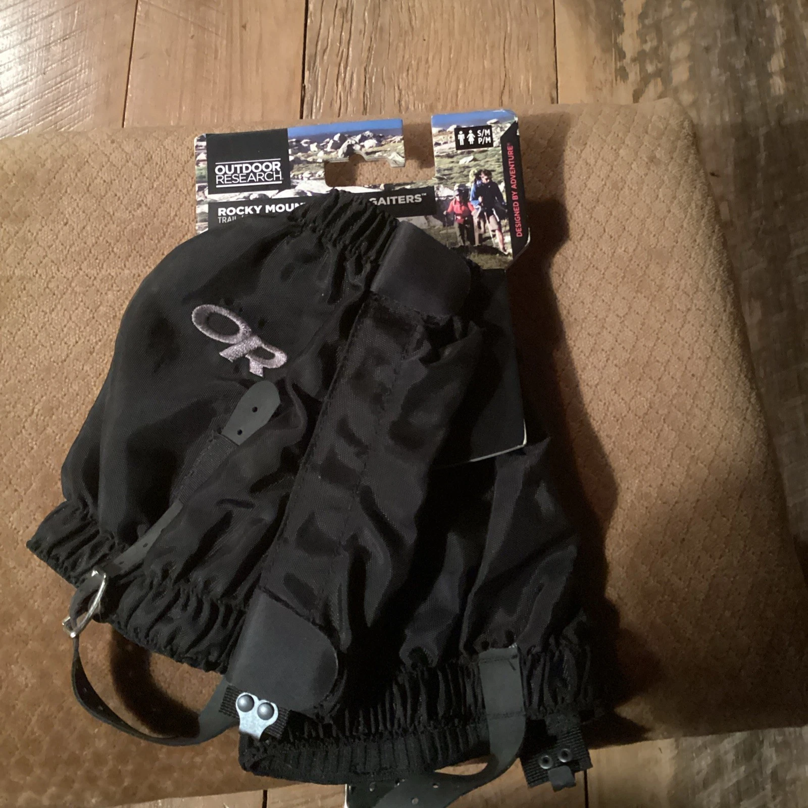OUTDOOR RESEARCH ROCKY MOUNTAIN LOW GAITERS BLACK SZ S/M - NEW