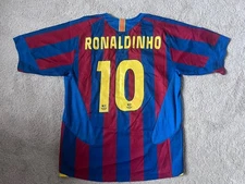 Barcelona Ronaldinho 2005-06 Original Authentic Home Football Shirt Nike