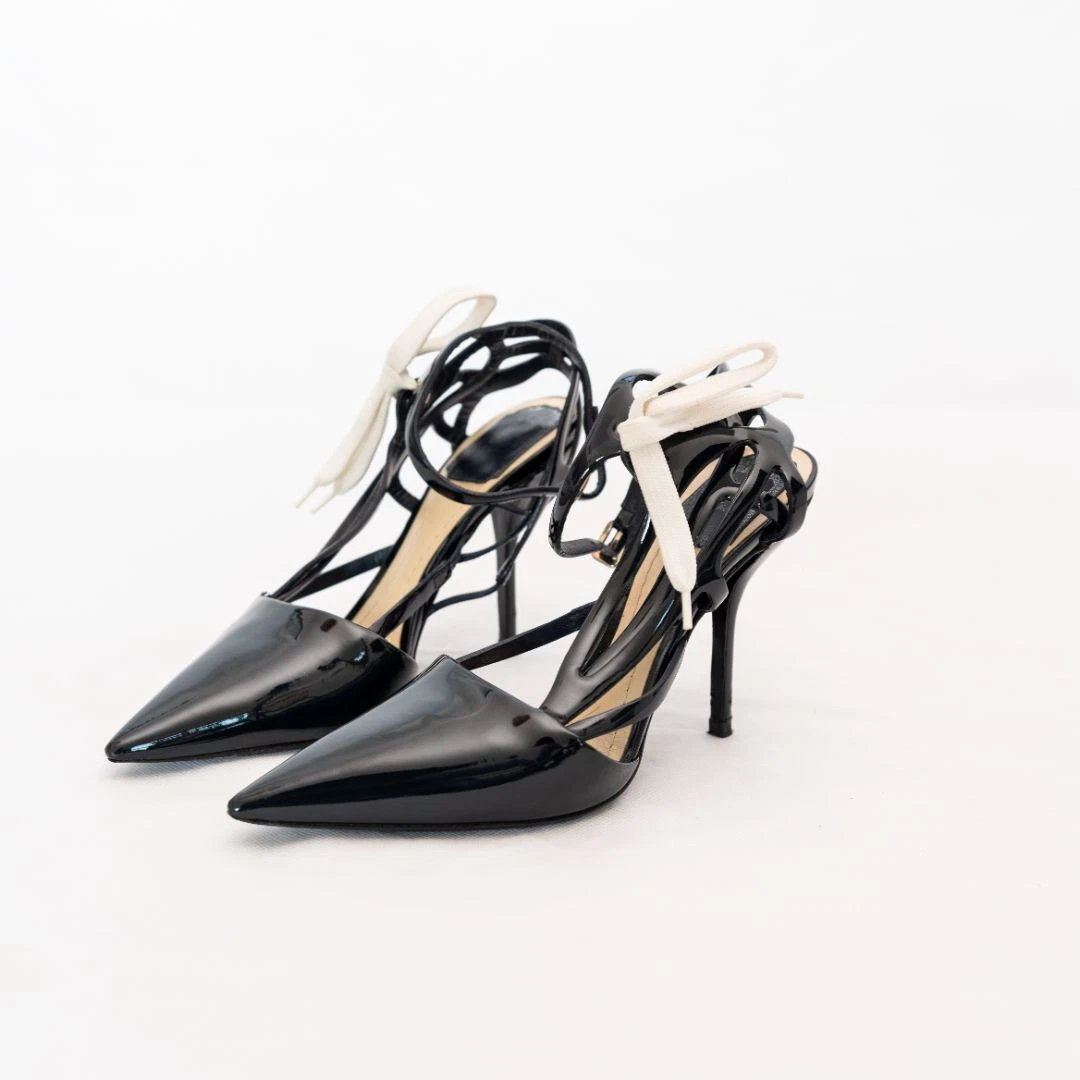 Escarpins Dior en cuir verni noir avec détail lacet 36,5