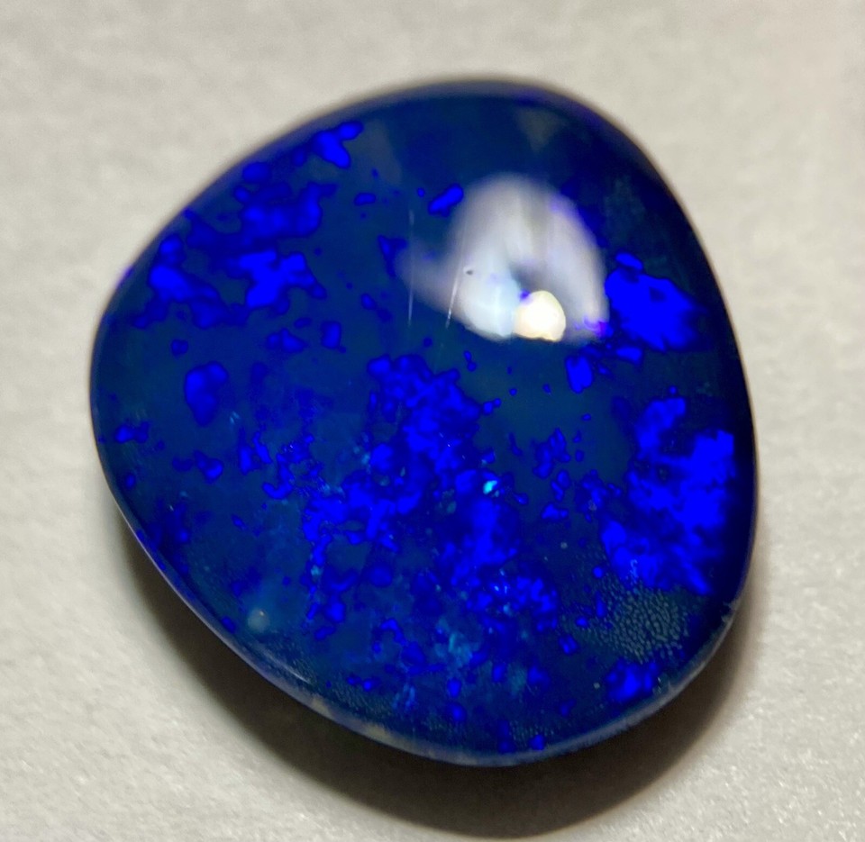 Opale Noble Doublet D'Australie - 2.50 Carats - Cabochon Multicolore - Traitement Aucun - Neuf Sans Emballage