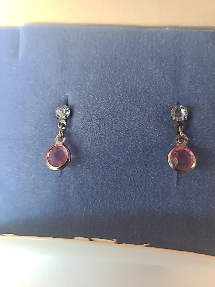 PENDIENTES AVON VINTAGE, FIRMADOS, GOTA PASTEL, LINDA PIEDRA AZUL TRANSPARENTE EN LA PARTE SUPERIOR, TRANSPARENTES Foto 2 de 4