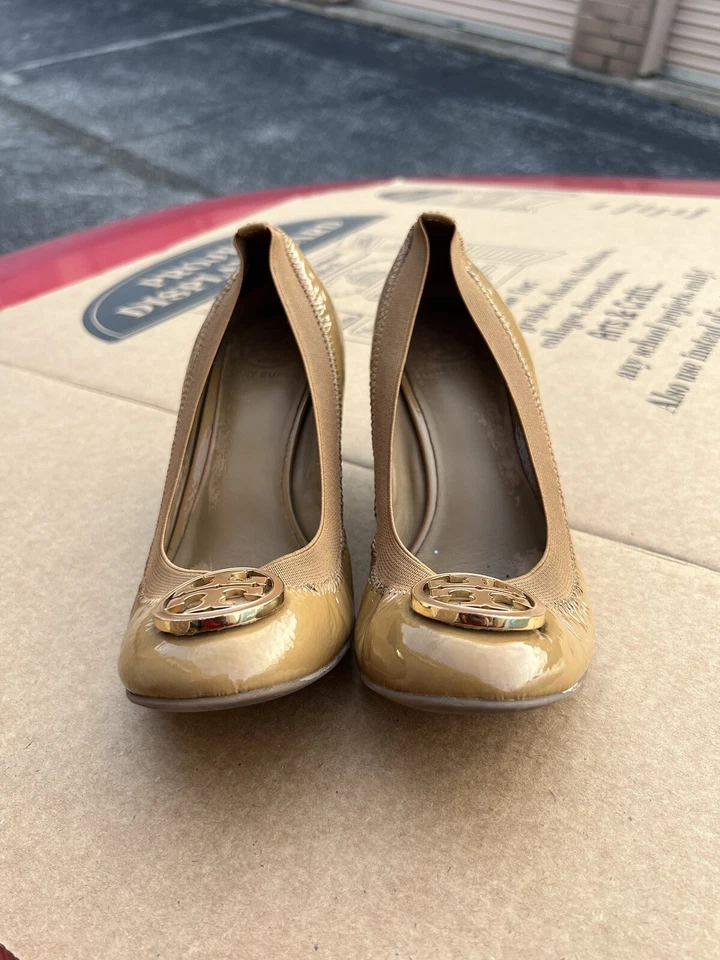 Tory Burch Caroline 2 Light Brown Patent Leather 2.5" Wedge Heels Women’s Sz 7M - Image 3 of 4