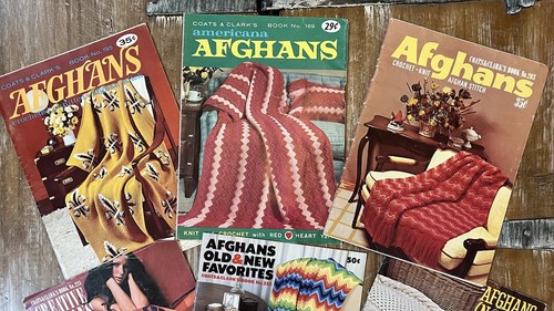 Coats & Clark Pattern Book Lot of 6 Crochet Knitting Afghans Old & New Favorites - Picture 2 of 16