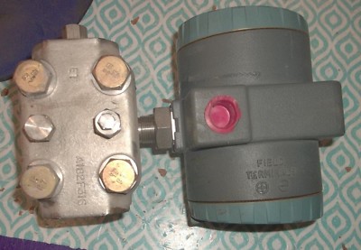 FOXBORO 823DP-D3S1SM2-M INTELLIGENT PRESSURE TRANSMITTER D/P CELL ST A (P5)