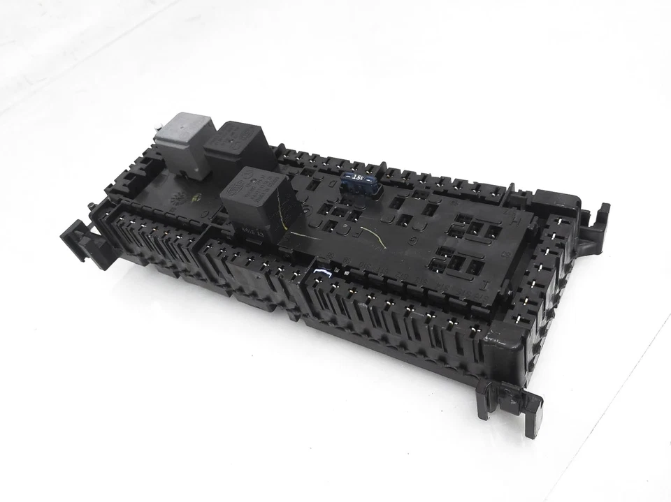 2012-2015 Mercedes-Benz Ml350 задняя кабина предохранитель и реле коробка - 166-906-39-01 - Изображение 3 из 4