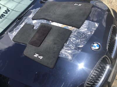20032008 BMW Z4 E85 30i 25i Roadster original Floor Mats Mat Carpet Genu G2U