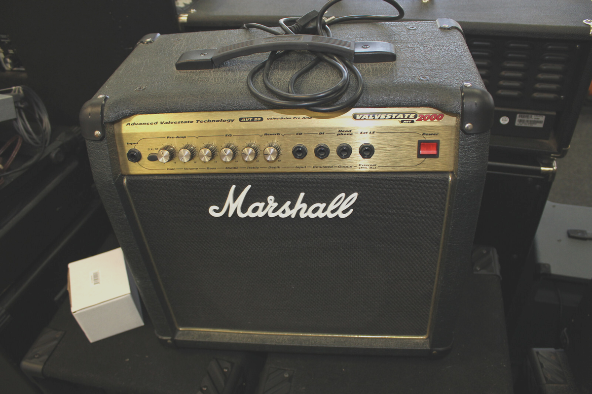 Marshall Valvestate 2000 AVT20 2-Channel 20-Watt 1x10