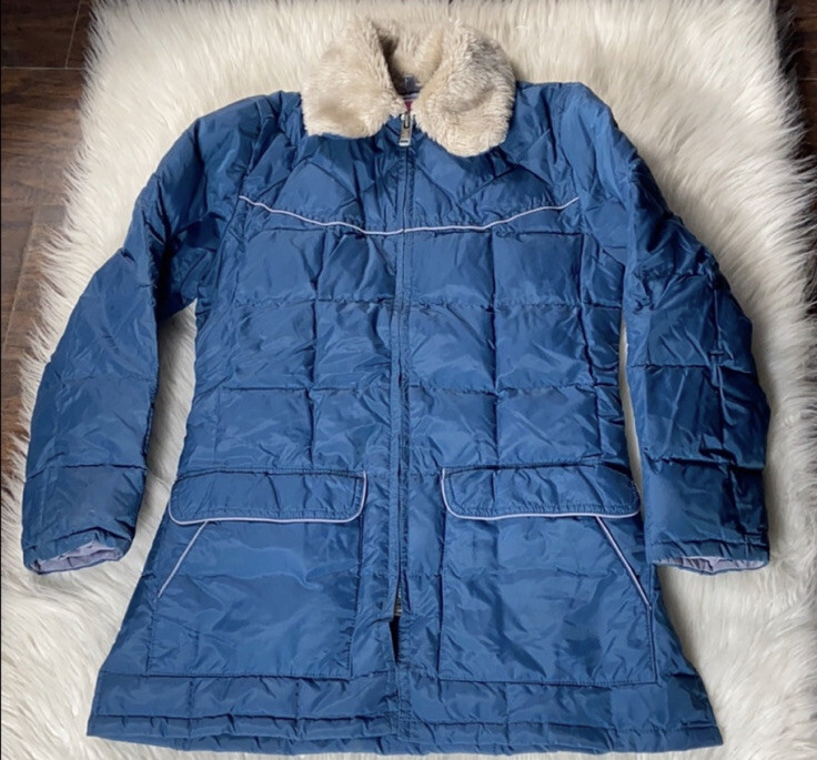 Vintage quilted puffer jacket for women cozy winter warmth-image