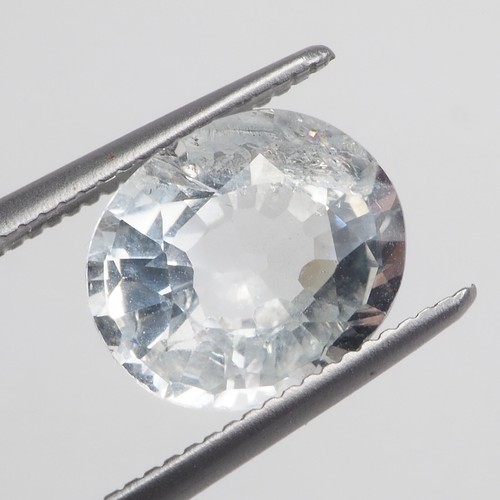 Schimmernder weißer Aquamarin 1,98 kt oval natürlicher loser Edelstein 9 x 7,7 x 5 mm