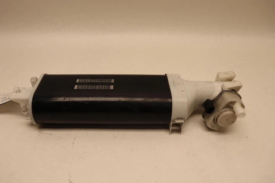 Dodge Charger 2011-2017 evaporador de emisiones de combustible bote de vapor de carbón OEM Foto 2 de 4