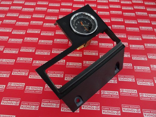 1973 1974 Toyota Corolla KE20 KE25 TE21 TE25 TE27 Center Console Panel & Clock - Picture 4 of 24
