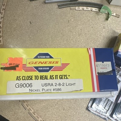 Athearn Genesis USRA 2-8-2 Light Mikado Nickel Plate #586 HO Steam Locomotive