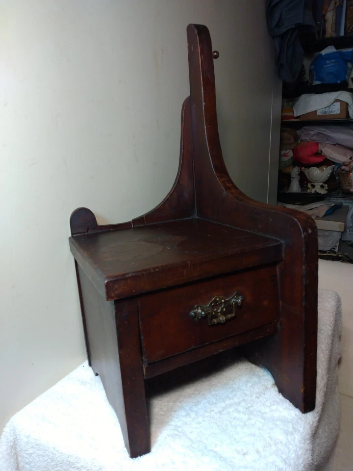 Antiguo gabinete de esquina victoriano en miniatura de madera de frutas 1 cajón mango de latón 19" T Foto 2 de 4