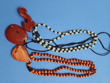 Lot de 3 pendentifs agate de Madagascar.