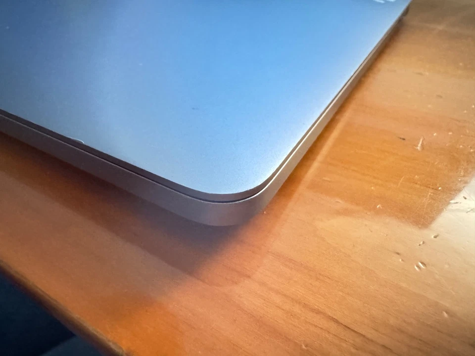 Apple Macbook Pro 13" A1706 2017 i5 8gb RAM 512 gb SSD space grey (FX 002) - Immagine 4 di 4