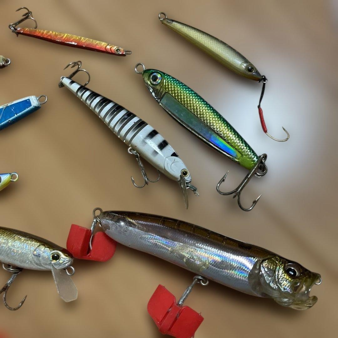 Metal Jig Fishing Lure Set With Storage Case - Image 3