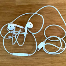 Apple EarPods USB-C In-Ear Wired Earbuds with Mic & Volume Control White