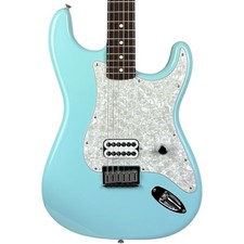Fender Tom Delonge Signature Stratocaster 2023 - Daphne Blue