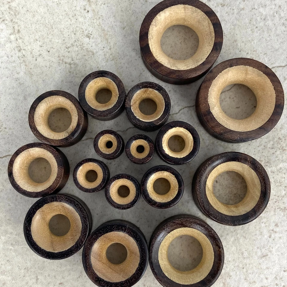Pair of Sono Wood with Crocodile Wood Inlay Tunnels gauges organic plugs - Image 3 of 4