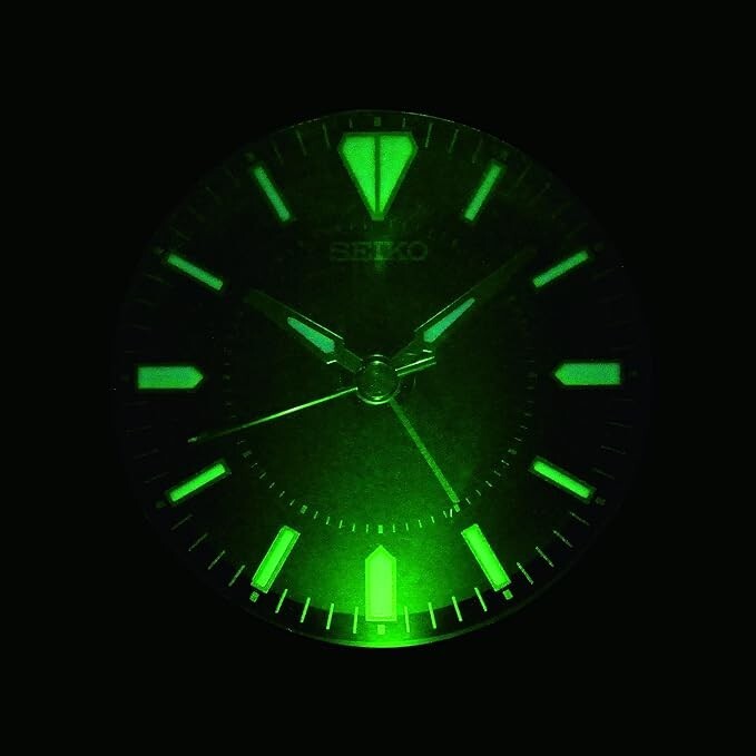 Alarm clock QHE184T that incorporates the design of Seiko diver's watch
