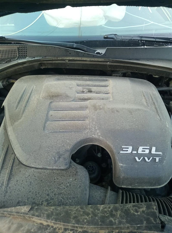 Chrysler 300 2014 velocímetro calibre OEM negro 140 MPH usado 149 k millas Foto 3 de 4