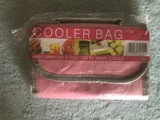 2 x new PINK PICNIC COOLER BAGS STILL IN ORIGINAL WRAPPING