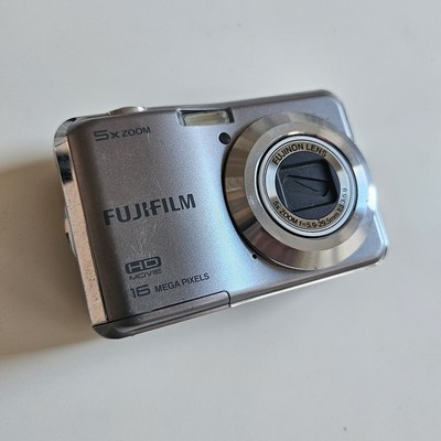 Fujifilm Finepix AX Digitalkamera Camera Silber Kompakt AX550
