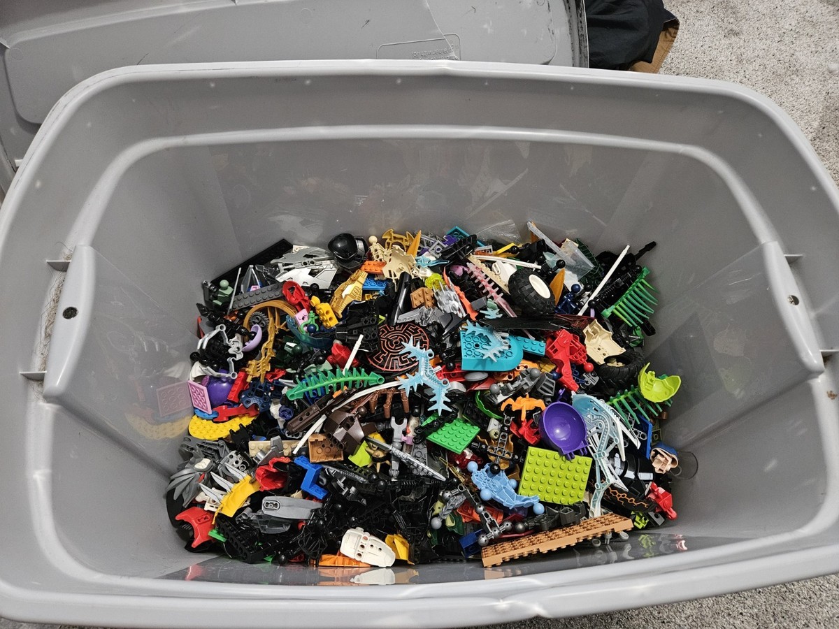 READ THE DESCRIPTION* Lego Bionicle/Hero Factory Bulk Parts Lot 1