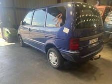 Commodo Nissan SERENA