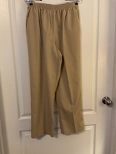 Women's Alfred Dunner Beige Pull-On Straight-Leg Pants 10 Side Pockets -J3