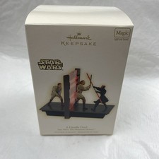 Hallmark Star Wars A DEADLY DUEL The Phantom Menace Keepsake Ornament 2009