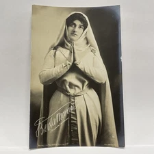 German soprano Berta Morena (1907) in character as Elisabeth RPPC