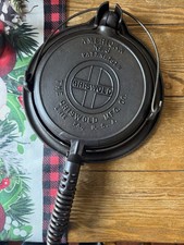 GRISWOLD AMERICAN #8 LOW BASE CAST IRON WAFFLE IRON *FULLY RESTORED**