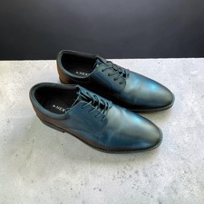 Eleganter geschnürter Schuh aus Leder, Marke...