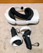 Meta Quest 2 VR Headset 128GB + KIWI Battery Head Strap + ZYBER Controller Grips