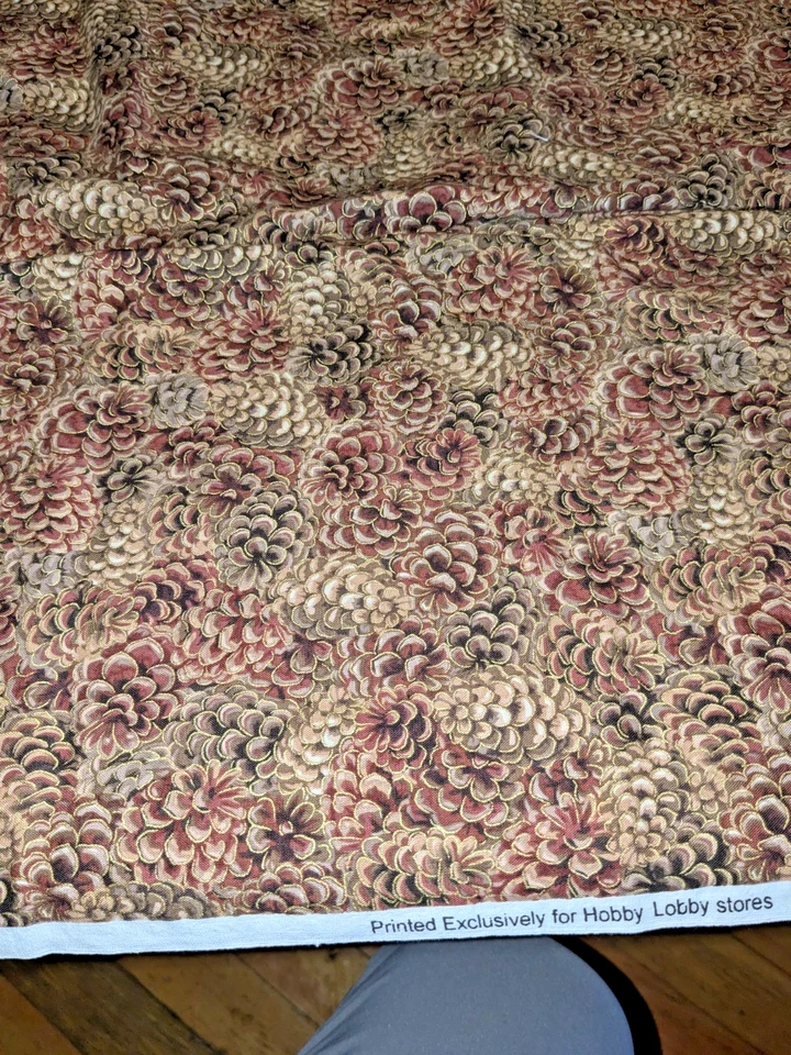 Tela - Flores y piñas adornadas en oro - Hobby Lobby - 40x19 Foto 3 de 4