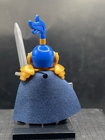 LEGO Gold Crown Knight King Minifigure Cape Kingdoms Castle D&D 7094 21348 71047