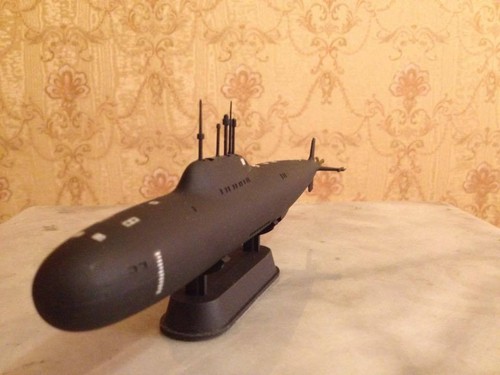 Alfa submarine class Soviet/Russian complete model 1:350 