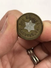 Dubuque , Iowa Good For 5 Cents In Trade Token-“The Empire”-Bras With Star