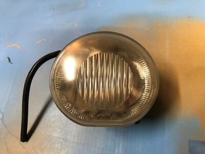 2004 Jeep Libert Front Driver Side Fog Light Lamp Assembly w/Bulb 