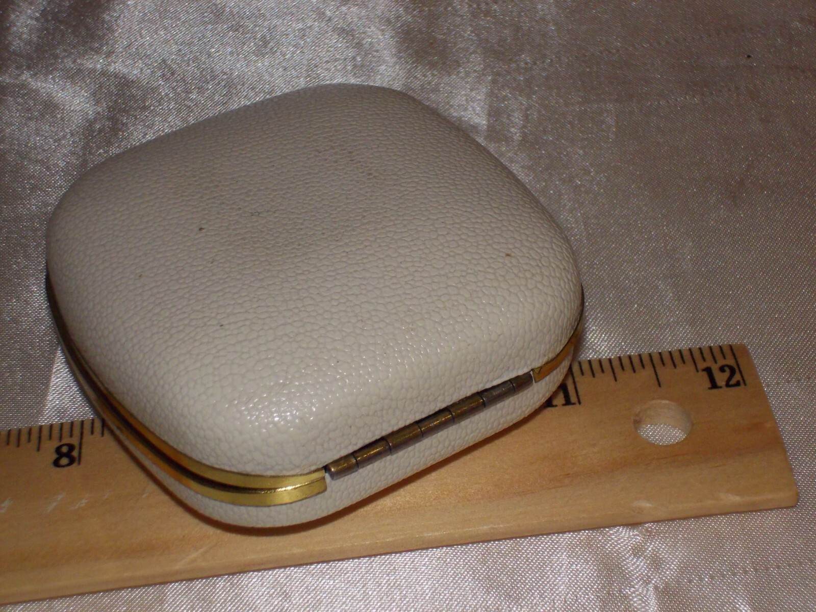 Round Face Westclox Wind Up Travel Alarm Clock Pocket Folding, White, Red Lining